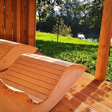 Kamp Bela Krajina - Glamping And Mobile Homes 4*