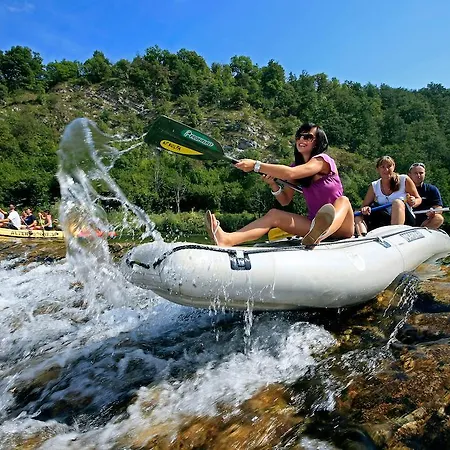 مكان تخييم Bela Krajina - Glamping And Mobile Homes