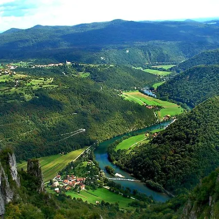 Bela Krajina - Glamping And Mobile Homes