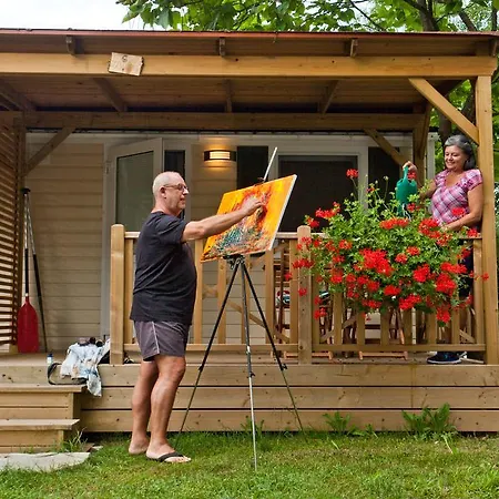 Bela Krajina - Glamping And Mobile Homes 4* متليكا