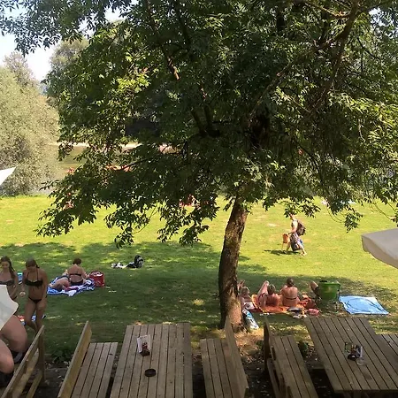 Bela Krajina - Glamping And Mobile Homes مكان تخييم
