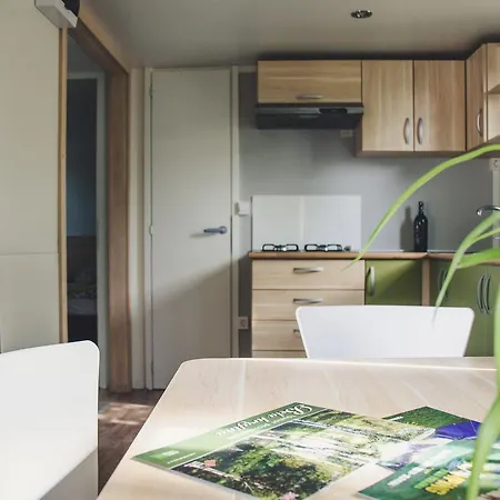 مكان تخييم Bela Krajina - Glamping And Mobile Homes
