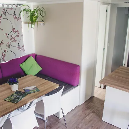 Bela Krajina - Glamping And Mobile Homes 4* متليكا