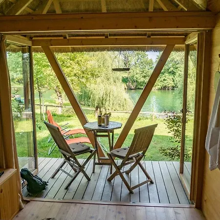Bela Krajina - Glamping And Mobile Homes متليكا