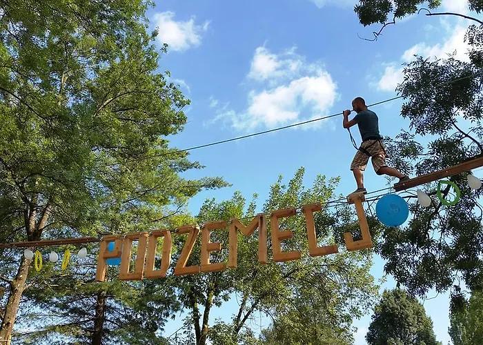 キャンプ場 Bela Krajina - Glamping And Mobile Homes メトリカ