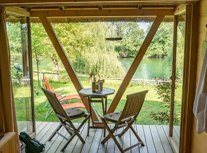 Bela Krajina - Glamping And Mobile Homes メトリカ